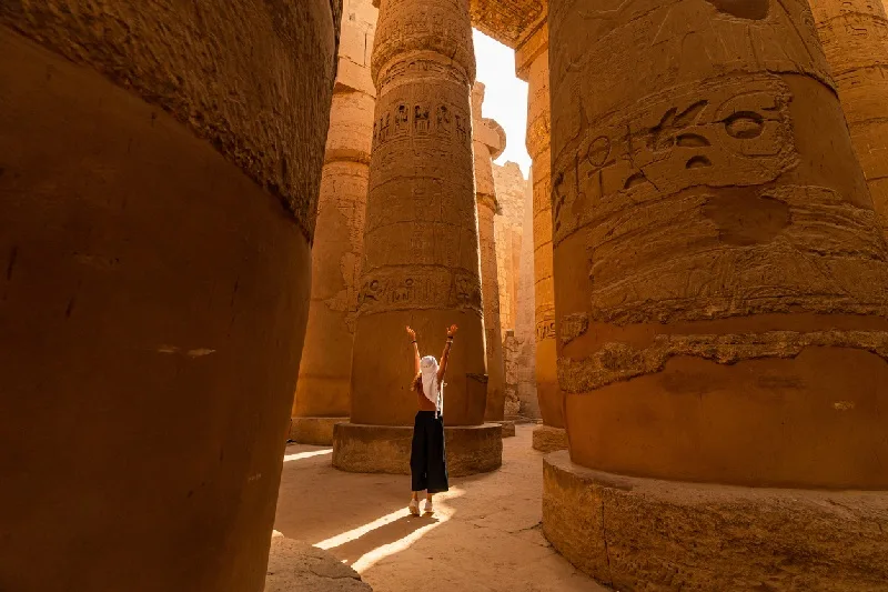 El Cairo, Crucero Nilo y Los Oasis de Egipto 